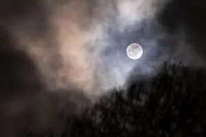 Home 235 Tides are strongly influenced by the moon. Full moon over Wokingham, Berkshire, UK.