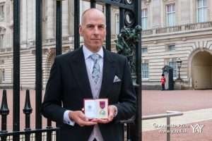 Rick Stanton receives the George Medal for his part in the rescue of 12 boys and their football coach from a flooded cave in Thailand in 2018.